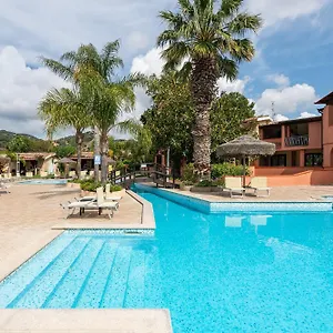 Hotel apartamentowy Village, Villasimius